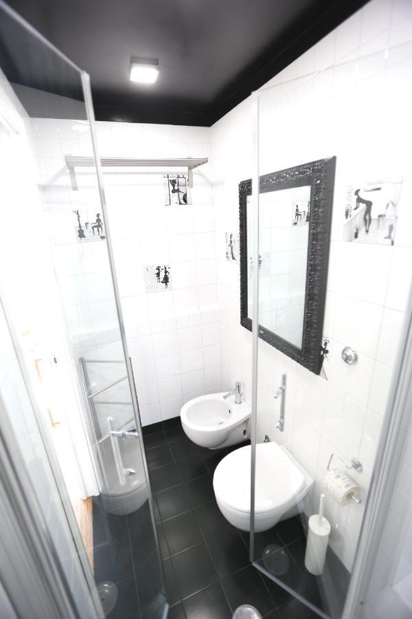 Kiss Me Rome Luxury Rooms Zewnętrze zdjęcie
