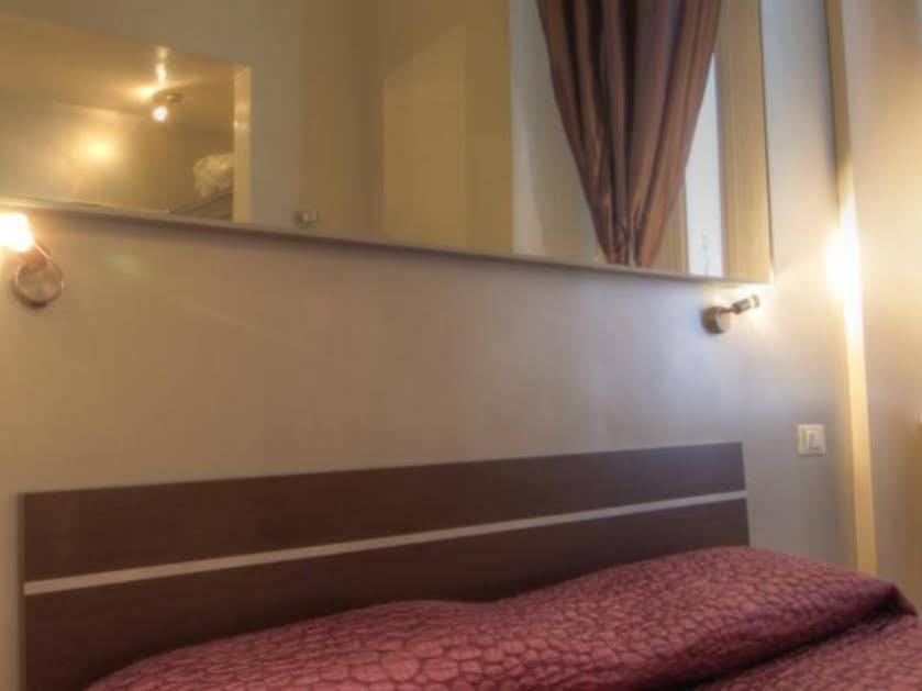 Kiss Me Rome Luxury Rooms Zewnętrze zdjęcie